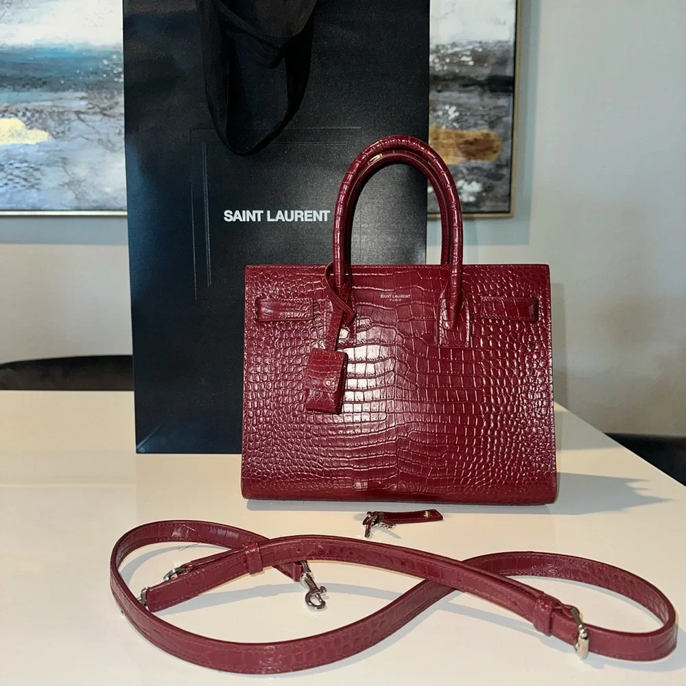 Saint Laurent Red Croc-Embossed Women's Bag - Picture 3 of 5